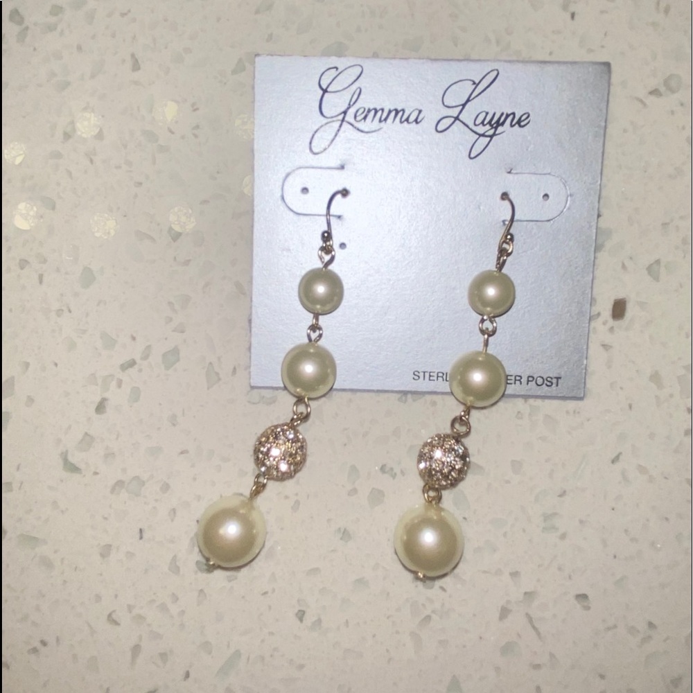 Pearl earrings